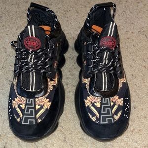 Mens Versace chain reaction sneaker size 45 - men’s size 11 great condition